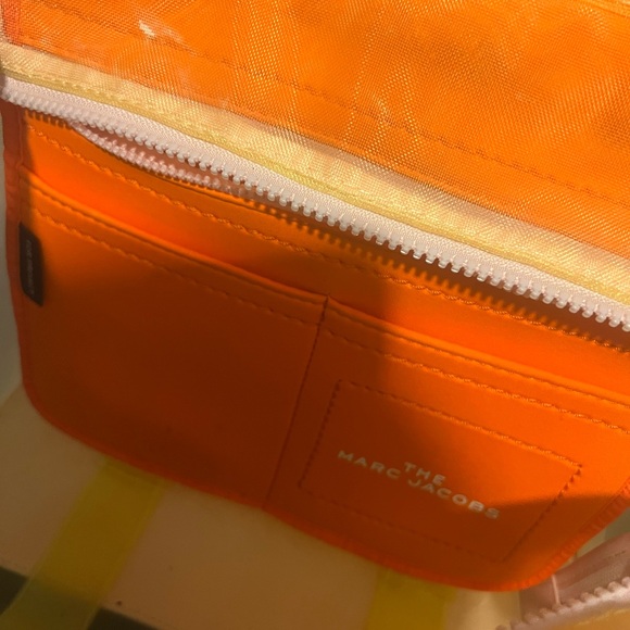 Marc Jacob’s Medium Tote Bag - Picture 2 of 5